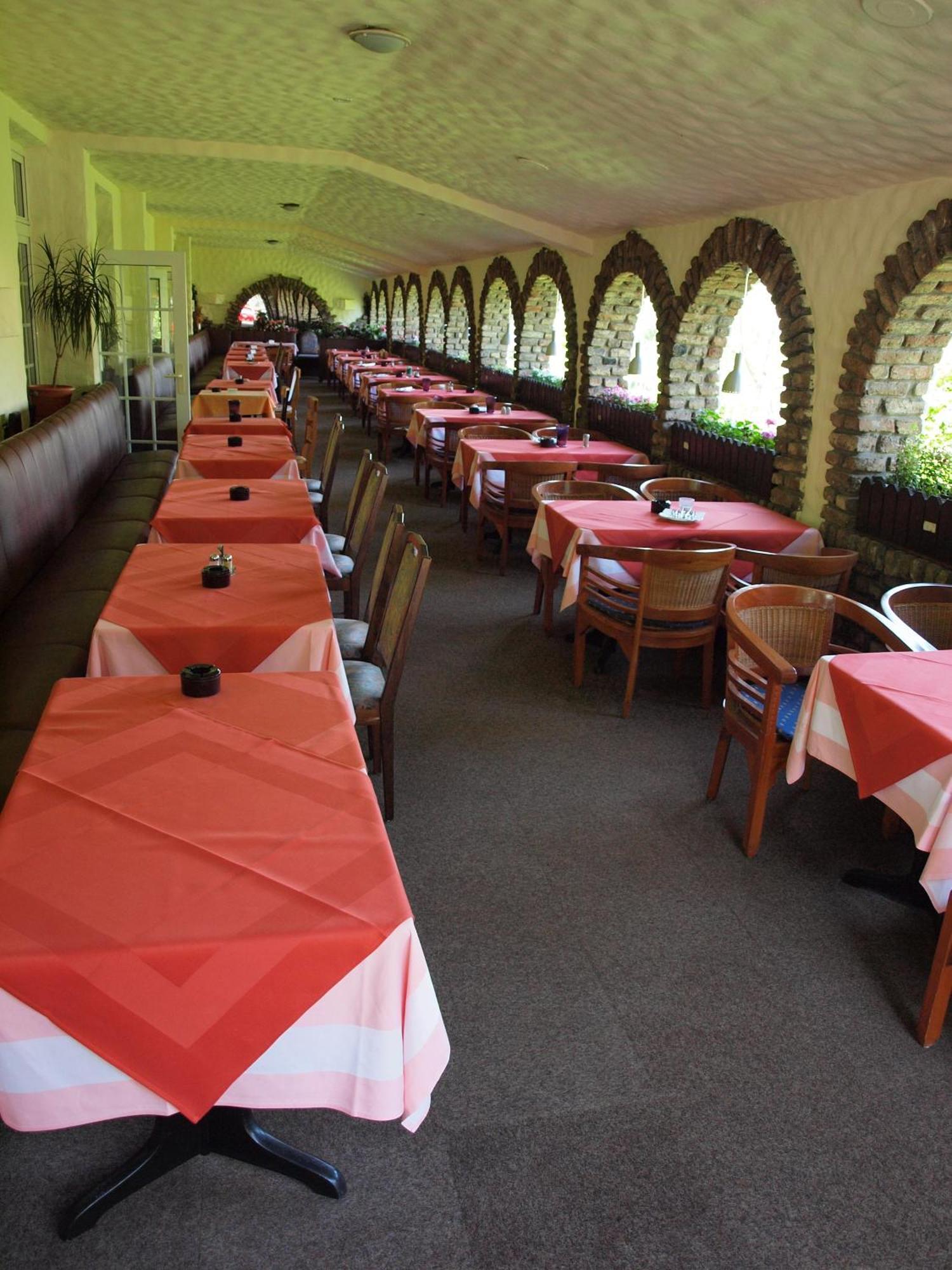 Hotel-Restaurant Orsoyer Hof Райнберг Екстериор снимка